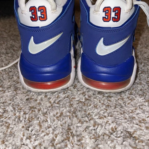 Boys Nikes - Picture 3 of 6